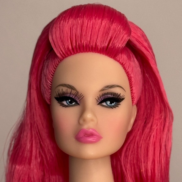 Integrity Toys Poppy Parker Glamour Pink W Club FR Fashion Doll IT Jointed - Picture 14 of 14